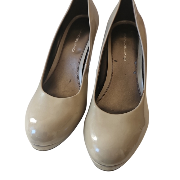 BANDOLINO Women Platform Pump Heel Stiletto Nude Pattent Leather Close toe Size9 - Picture 3 of 8